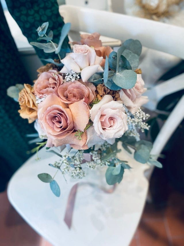 Toffee rose and baby’s breath bridal Bouquet